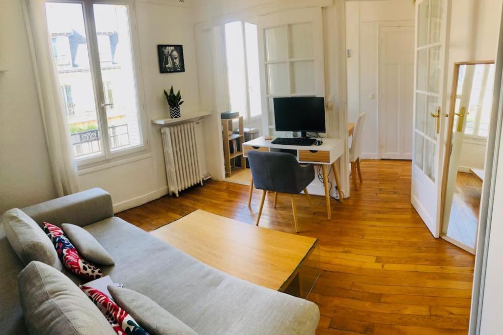 Cosy Studio Near Public Transport Appartamento Parigi